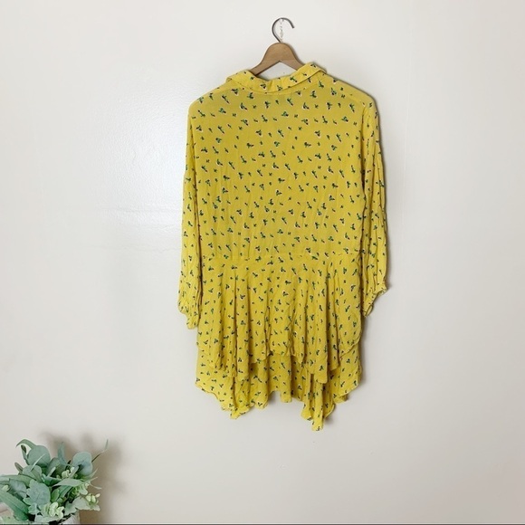 26. [Suzanne Betro] Yellow Floral Print Ruffle Tiered High Low Button Down Top - Picture 9 of 9